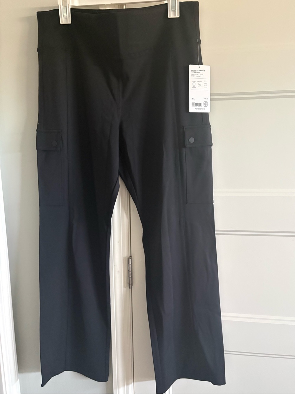 Women’s Athleta Delancey Straight Cargo Pants